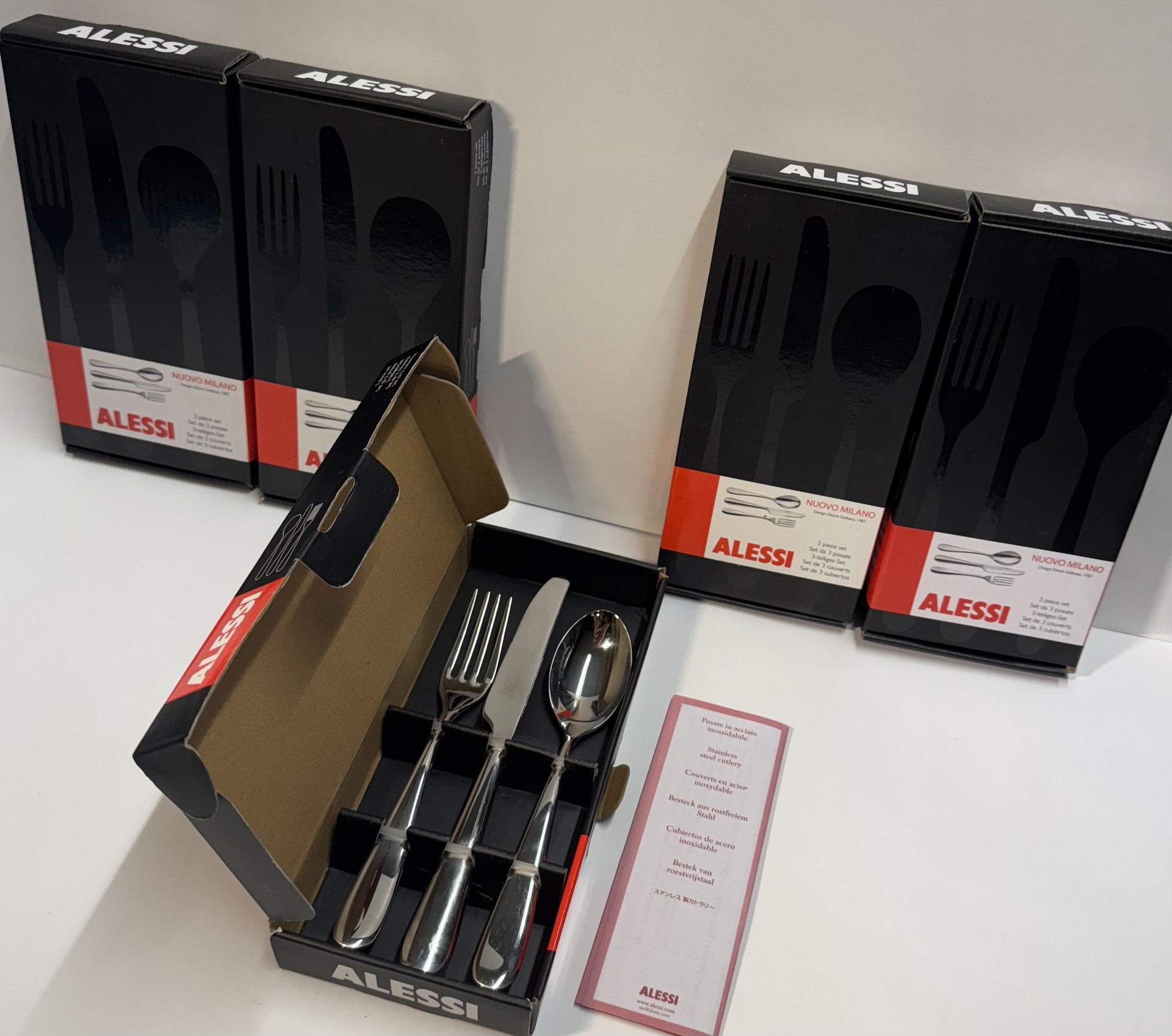 5x Alessi cutlery set | €200 | Whoppah
