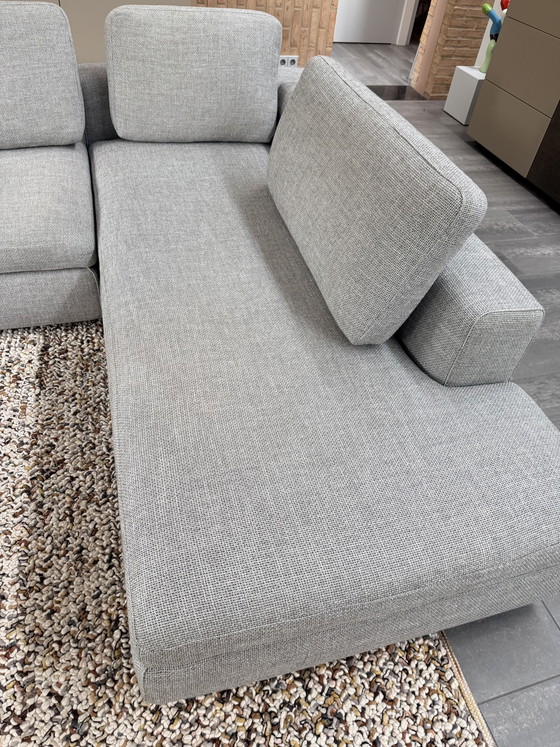 Image 1 of Divano angolare Vilaz di Design on Stock