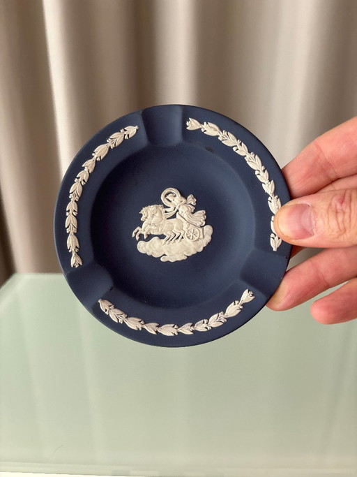 Wedgwood Jasperware Aschenbecher, blau-weiße Keramik