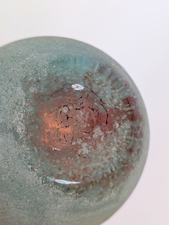 Heavy Mouth-Blown Art Glass Vase, Carnival-Style Gold Iridescence, Matte Sandblasted Finish – Vintage (photo 12 of 17)