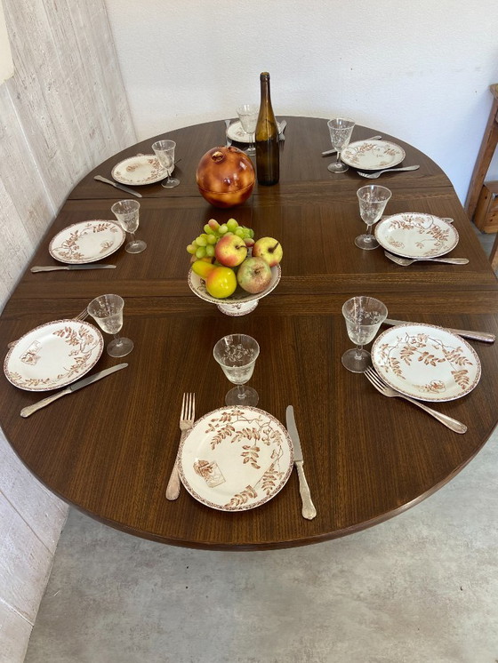 Image 1 of Vintage extendable table