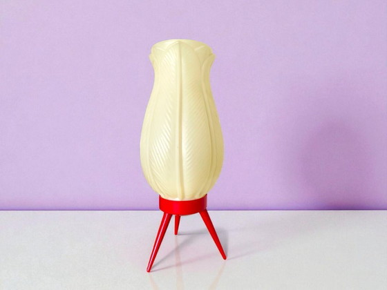 Image 1 of Mid Century Moderne driepoot tafellamp van Hercules