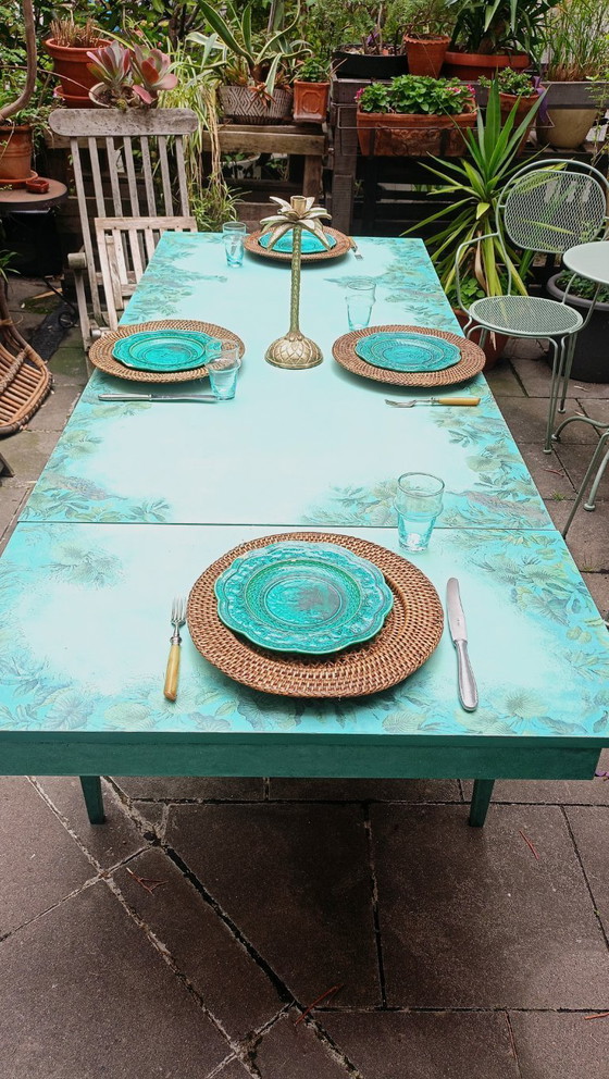 Image 1 of Table de salle à manger extensible en bois