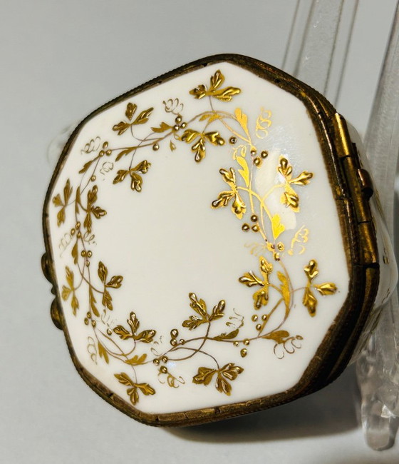 Image 1 of CAMILLE LE TALLEC PARIS - HAND-PAINTED JEWELRY BOX