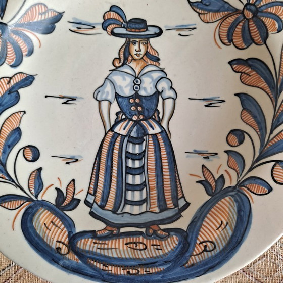 Coppia di grandi piatti da parete in ceramica spagnola fatti a mano – 33,5 cm. – Decorazioni murali (photo 5 of 10)