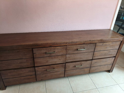 A saisir! Superbe meuble Bahut en bois naturel. Comme neuf