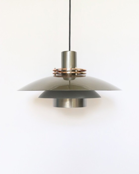 Image 1 of Lampe bol danoise vintage, suspension en métal canon de fusil, style rétro