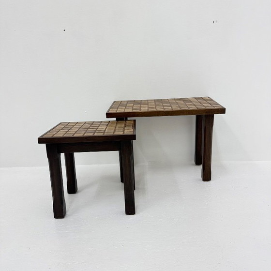 Image 1 of Set aus 2 brutalistischen Beistelltischen aus massivem Eichenholz mit Fliesenplatte, 1970er Jahre