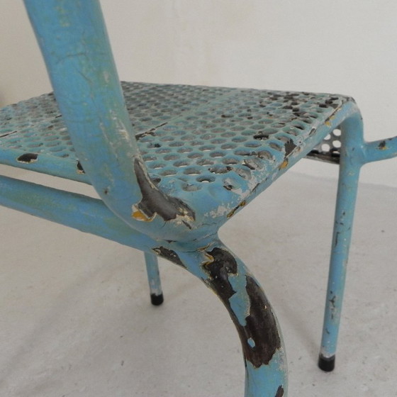 Image 1 of Juego de 2 sillas de jardín industriales de acero con reposabrazos, década de 1950.