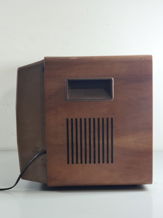 Image 1 of Téléviseur vintage Philips des années 1950/60 – Boîtier en bois au design de style Eames