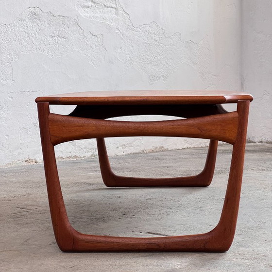 Image 1 of Tavolino da caffè Peter Hvidt in teak massiccio, 1960