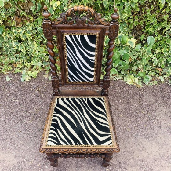 Antique carved wooden chair – Dining chairs (photo 7 of 8)