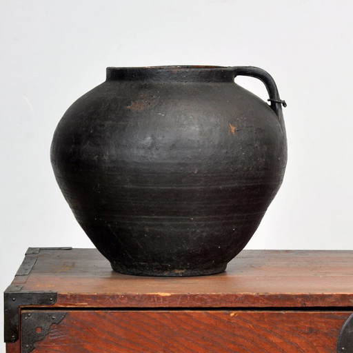 Vaso antico in terracotta proveniente dalla Moldavia, circa 1850.