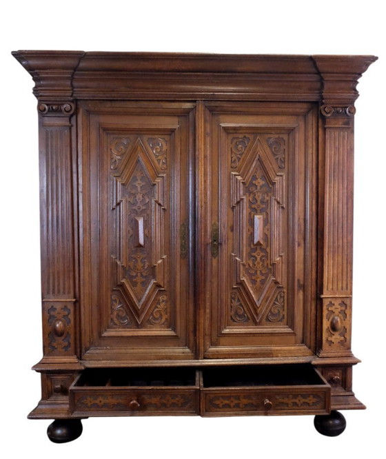 Image 1 of Armario alemán de dos puertas, siglo XVII, roble