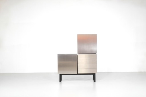 Das Sideboard „Parioli System“ wurde 1971 von Lodovico Acerbis für Parioli in Italien entworfen.
