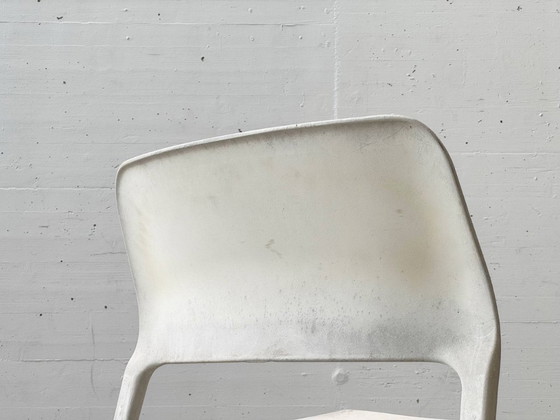 Image 1 of Set van 6 Spark stapelstoelen van Don Chadwick voor Knoll, VS, uit 2009.