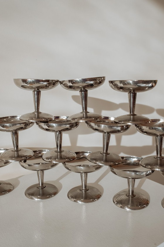 Image 1 of Set van 12 vintage Italiaanse roestvrijstalen coupes 