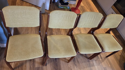 4 originale dänische Esszimmerstühle aus den 1970er Jahren