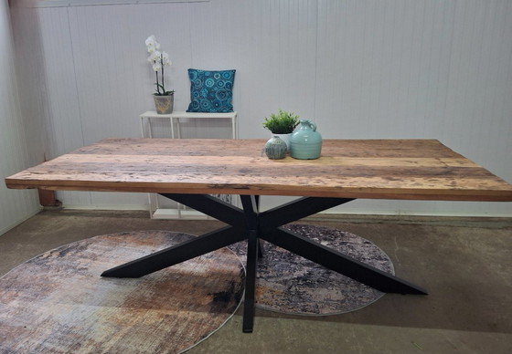 Image 1 of Robusto tavolo da pranzo in legno di fienile, 220x100cm con gambe in metallo