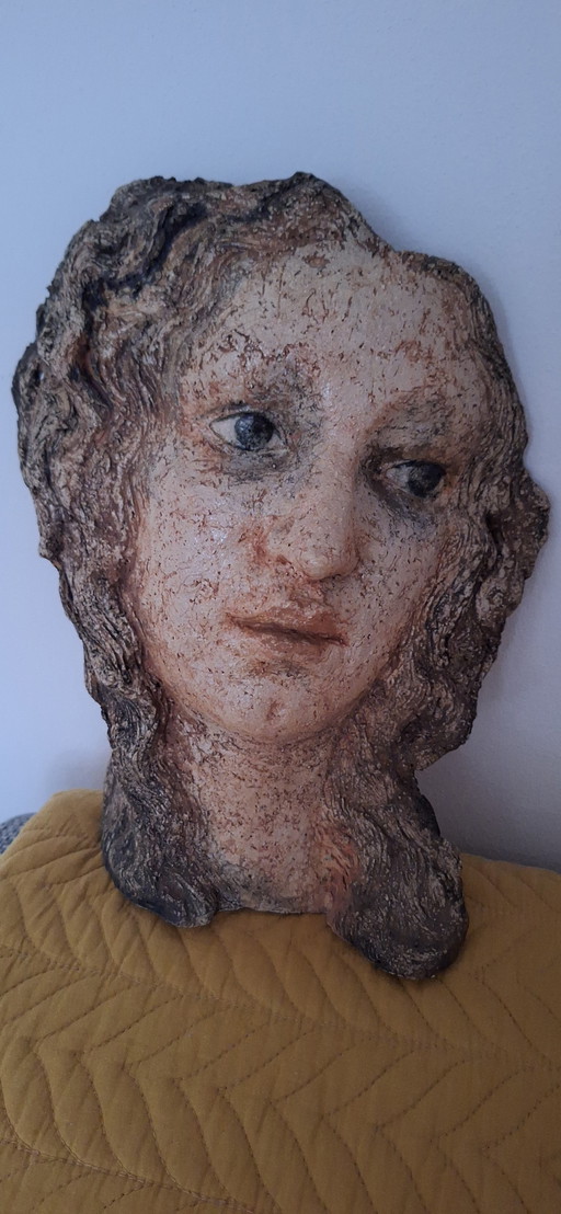 Belle œuvre d'art de la pierre brute Femme de la Renaissance