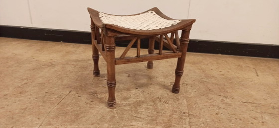 Image 1 of Kruk di Tebe in stile neo-egiziano d'epoca