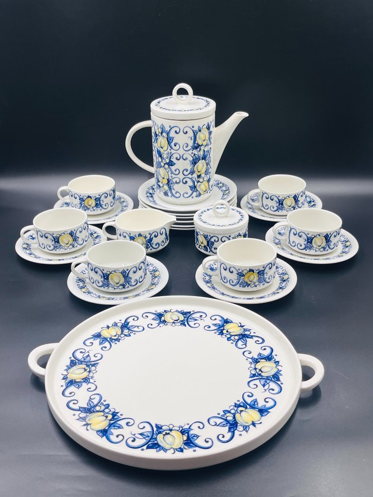 Cadiz coffee service by Villeroy & Boch | €189 | Whoppah