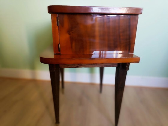 Image 1 of Frans, zeer zeldzaam, Mid -Century bijzetkastje (1947)- Uitstekende originele vintage staat.