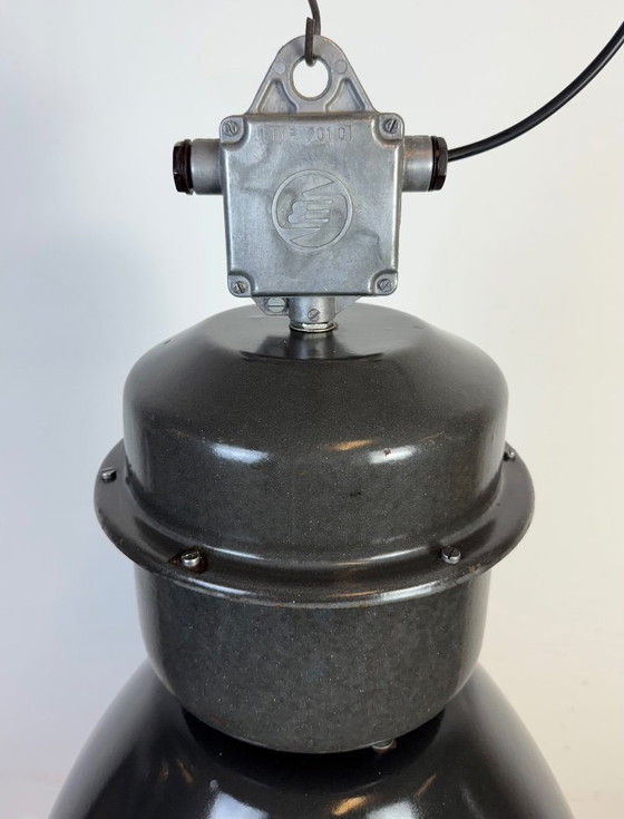Image 1 of Grote zwarte geëmailleerde industriële hanglamp van Elektrosvit, jaren 60