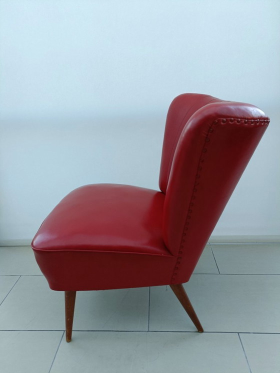 Image 1 of Stoel à cocktail rétro vintage, skai leder zetel du milieu du siècle. Fauteuil cocktail d'exposition vintage, années 1950.