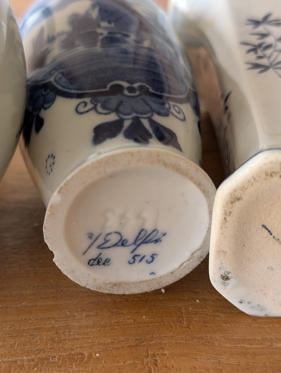 Image 1 of Juego de 4 jarrones de loza azul de Delft – pintados a mano, Holanda, siglo XX