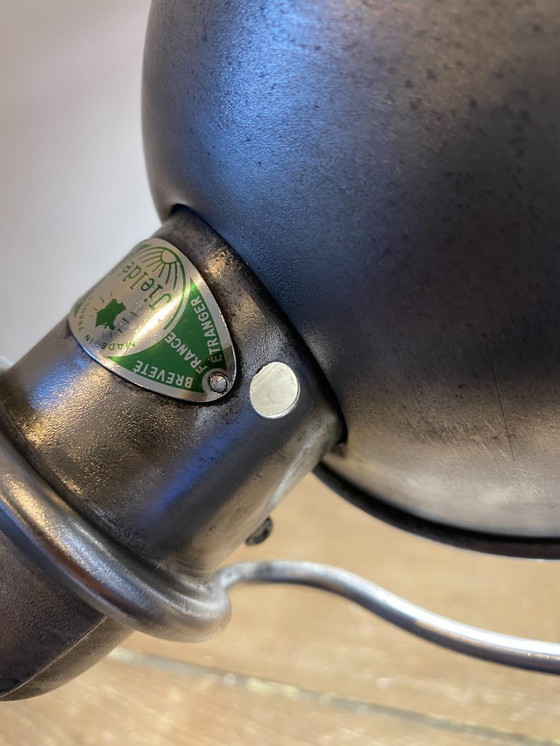 Image 1 of Lampe de bureau Jieldé jielde 2 bras de 40cm et 25cm avec base étau graphite industriel Jean Louis Domecq 1950 vintage