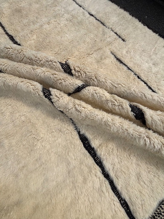 Large Moroccan Interior Living Room - Moroccan Berber Beni Ourain Rug 250x350 cm – Rugs & carpets, Wool (photo 5 of 12)