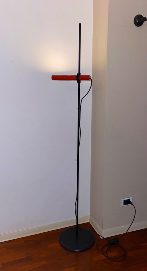 Artemide Aton Terra Stehleuchte – Design Ernesto Gismondi (1980er) – Rot
