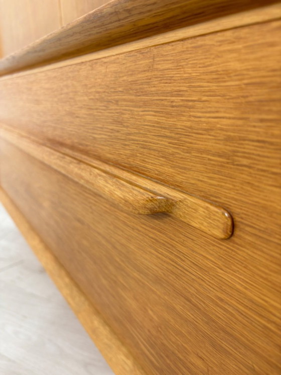 Image 1 of Armadio vintage in legno, lavabo, armadio per la biancheria, mobiletto