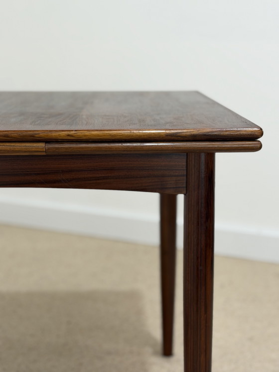 Image 1 of Extendable Scandinavian rosewood dining table – 1960s/70s