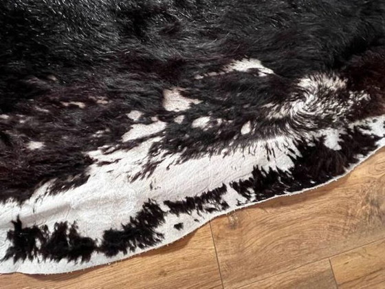 Image 1 of Tappeto, pelle di vacchetta marrone