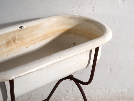 Antique bathtub in enamelled iron – Central Europe, circa 1950 #6 – Decorative Objects, Industrieel (photo 29 of 40)