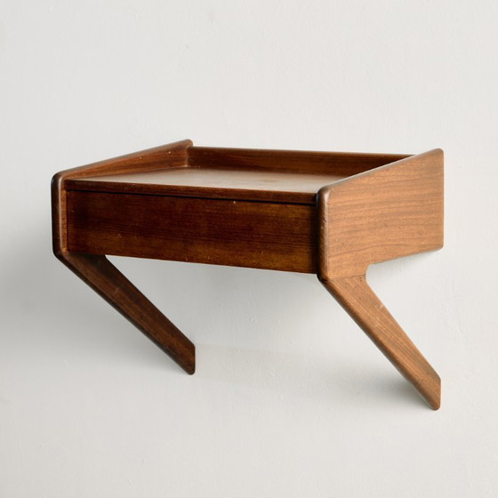 Image 1 of MK11826 Teakhouten drijvend nachtkastje van Sigfred Omann voor Ølholm Møbelfabrik