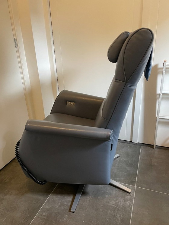 Sillón reclinable Prominent Wilson de cuero con función de elevación, Sillones reclinables, Metal, Gris, Modern (foto 8 de 8)