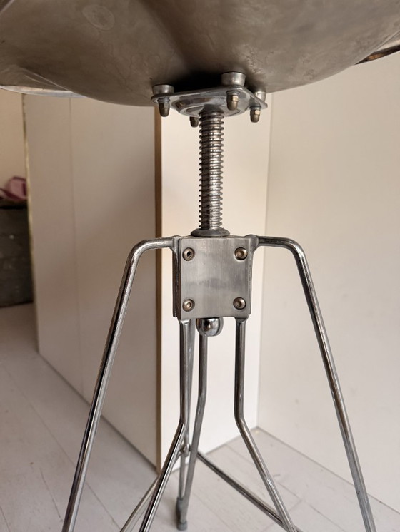 Image 1 of 2 tabourets de bar Yasu Sasamotu en acier inoxydable