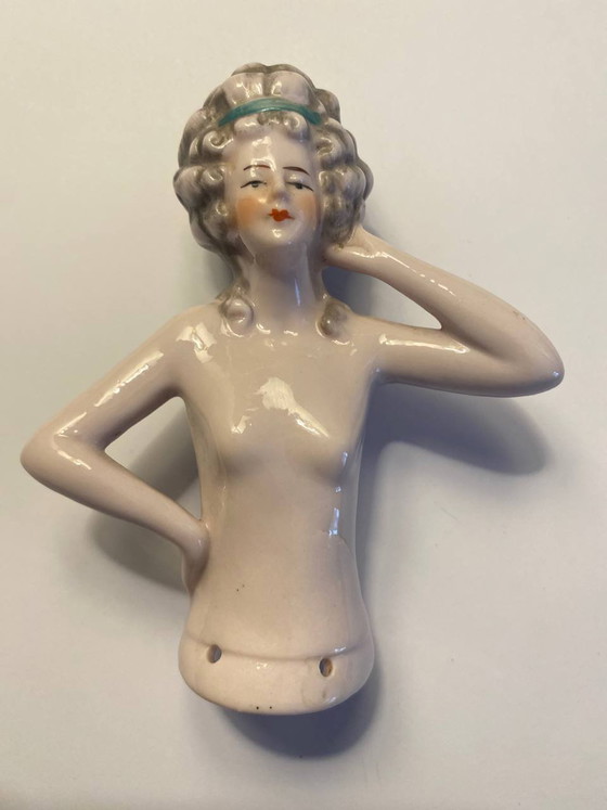 Mezza bambola – Busto femminile antico in porcellana, Art Nouveau, Belle Époque – Sculture (photo 3 of 3)