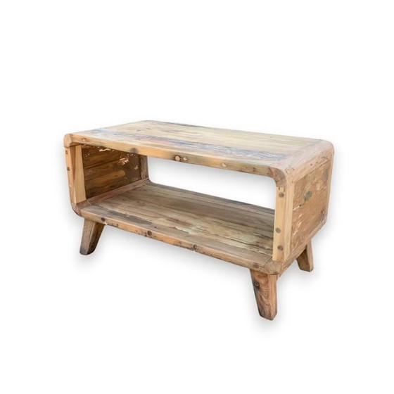 Image 1 of Kleine ronde salontafel - gemaakt van gerecycled hout