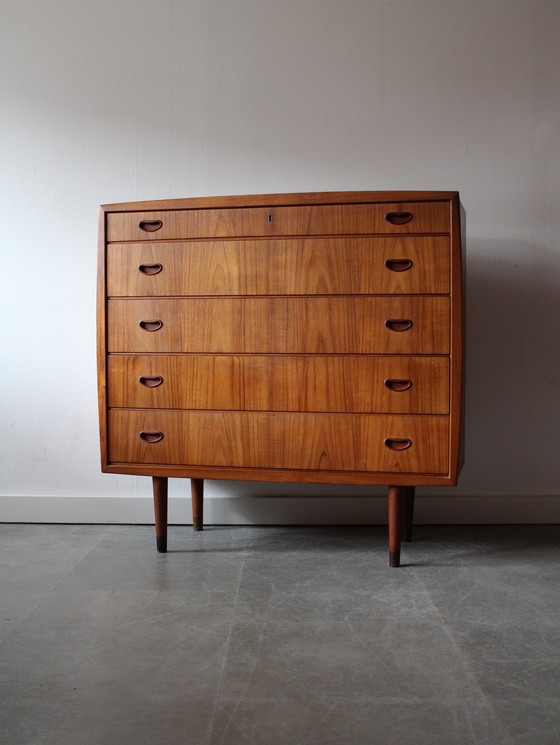 Image 1 of Vintage Deense brede ladekast in teak