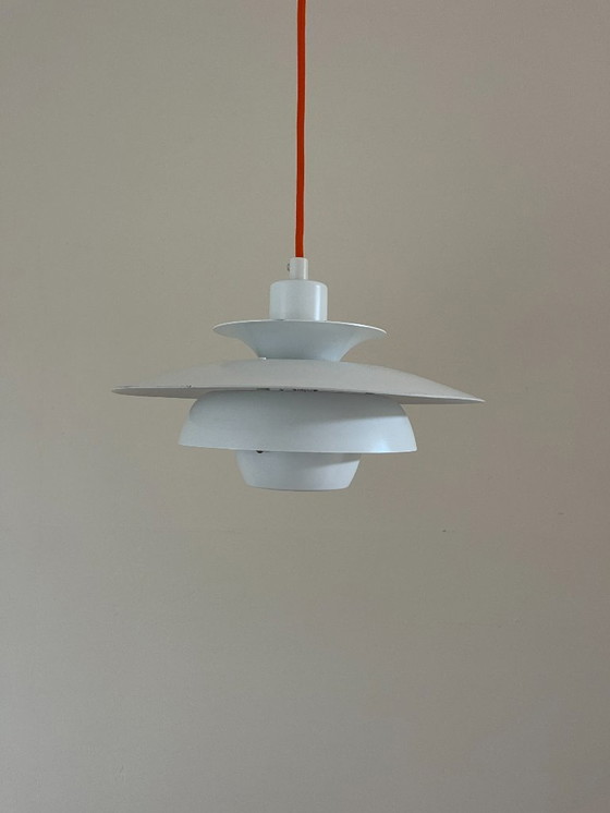 Image 1 of Pendentif danois vintage dans le style de Louis Poulsen