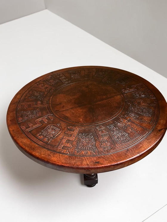 Image 1 of Monumentale Angel Pazmiño leren en houten salontafel - Muebles de Estilo, Ecuador, jaren 60/70