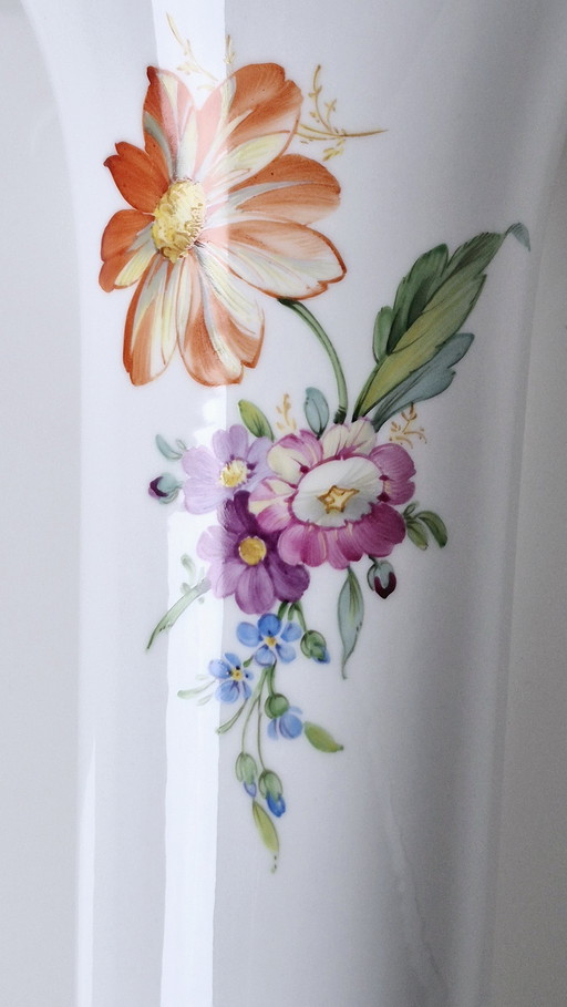 Vaso KPM Berlin, decorazione floreale con bordi dorati, dipinto a mano, 19,3 cm