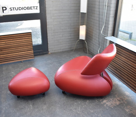 Image 1 of Wunderschöner Leolux Pallone Design-Sessel in neuwertigem Zustand, inklusive Fußhocker.