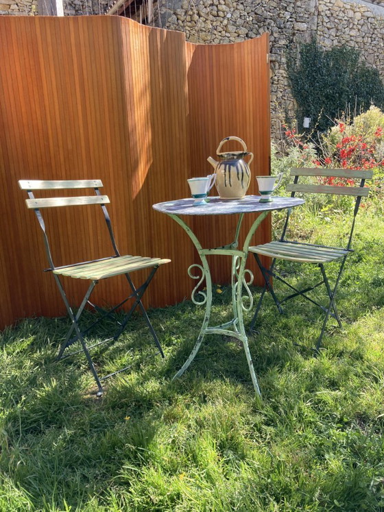 Image 1 of Conjunto de bistró antiguo de hierro forjado: mesa y sillas plegables de la década de 1930.