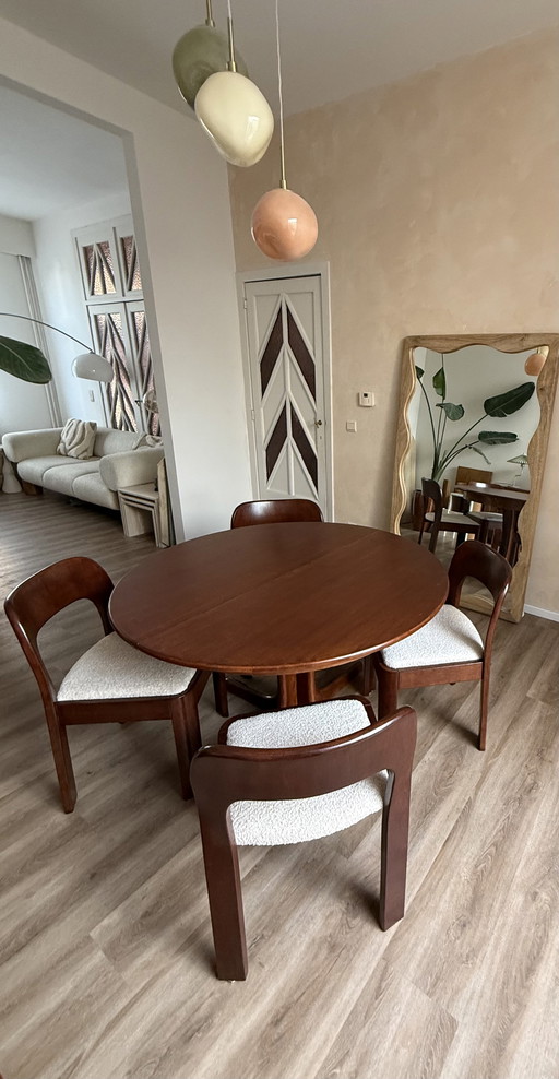 Brutalistische Stühle