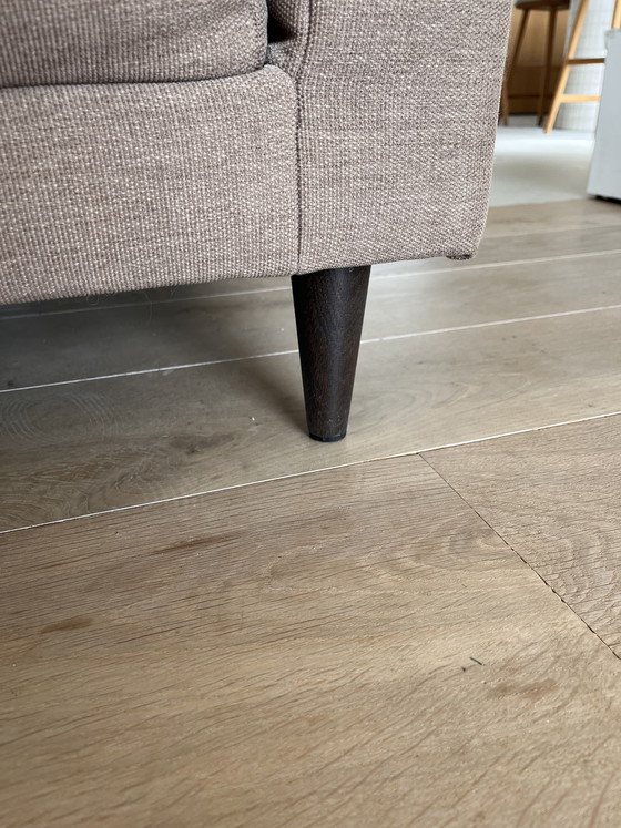 Image 1 of Sillón de tela marrón